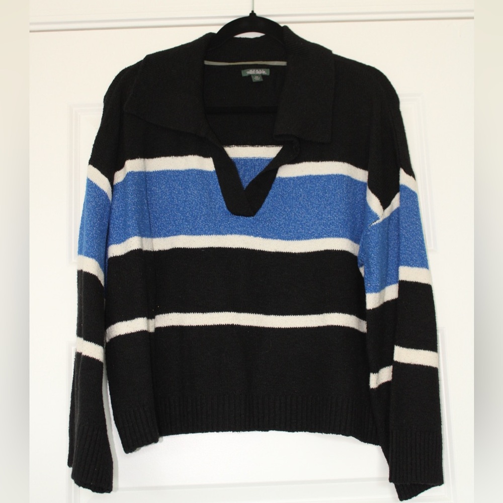 Wild Fable wide sleeve sweater with slight crop